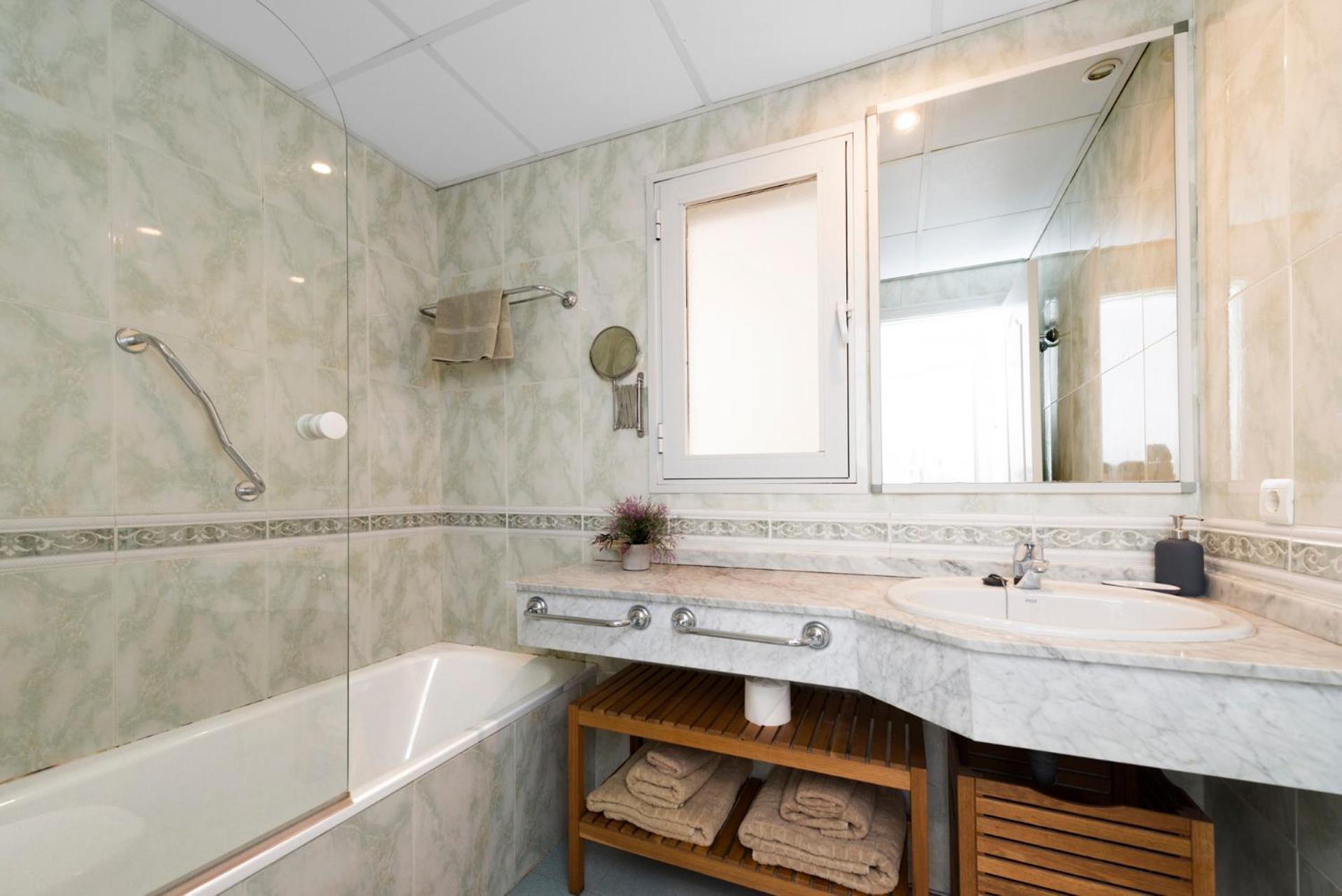 Charming And Spacious Apartment In Medina Garden - Puerto Banus 마르베야 외부 사진